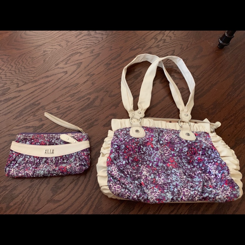 Elle purse and wristlet